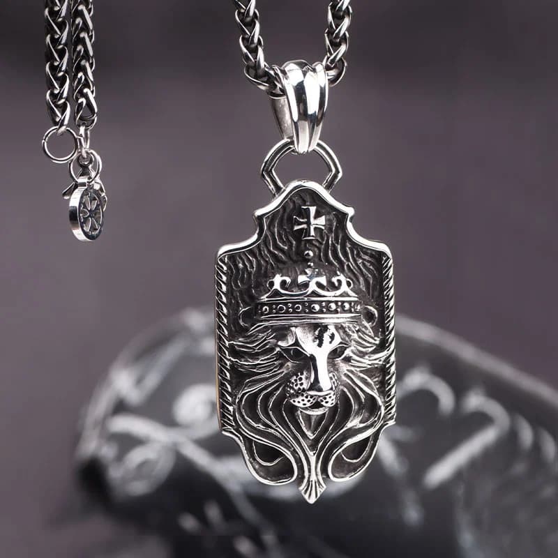 Gothic Rune Atelier Ring Image 1